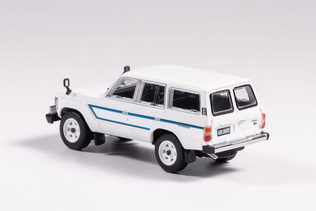 Gaincorp Products Toyota Land Cruiser 60 RHD Front Winch and Finished Model 1/64 - (with Spotlight) White, KS-029-87