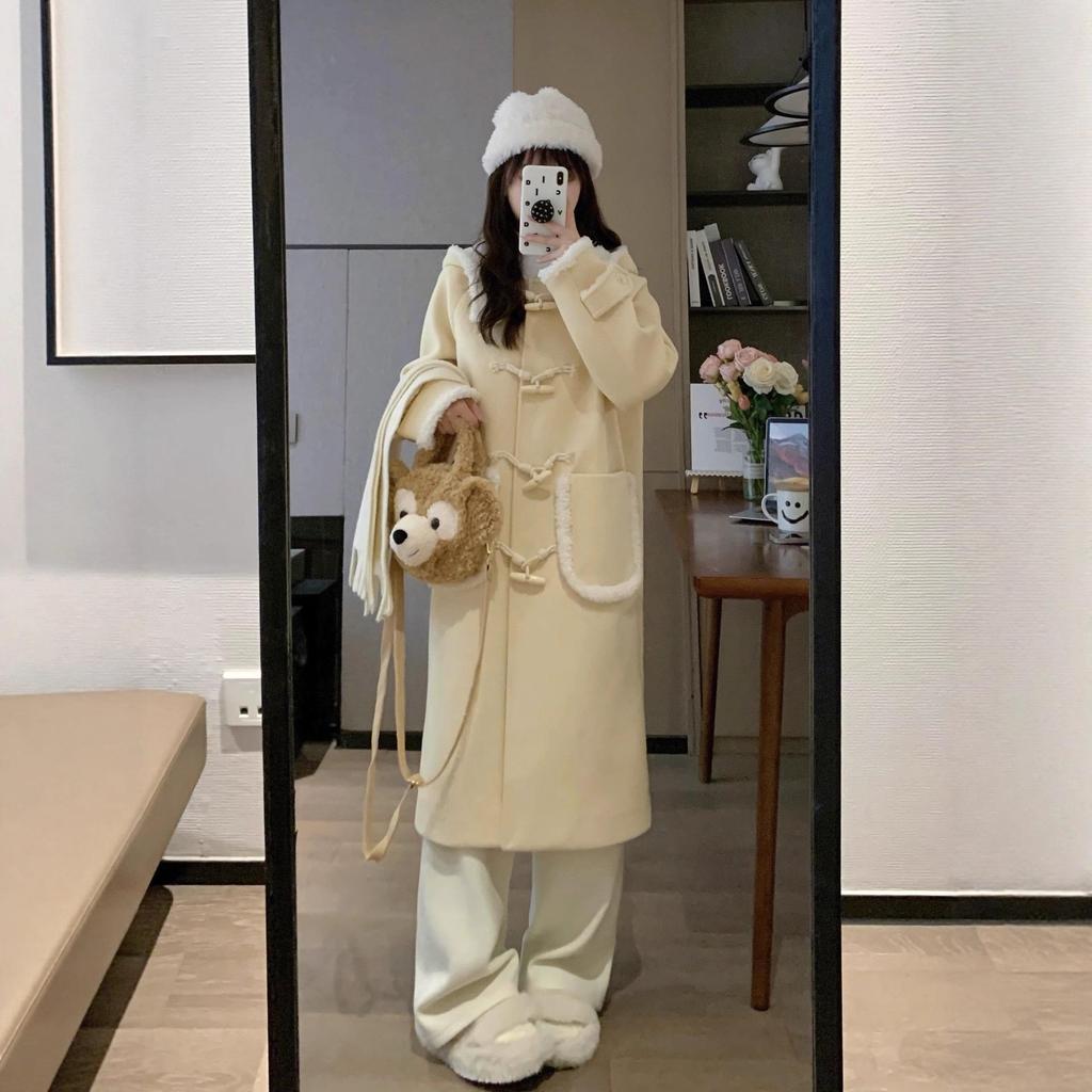 Women's Korean Pink Lambswool Tweed Coat: Winter 2025, Horn Button, Loose Fit