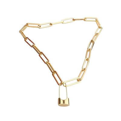 Collier de style minimaliste européen et américain rétro vintage chaîne vintage boucle en or collier chaîne à épingles style femme