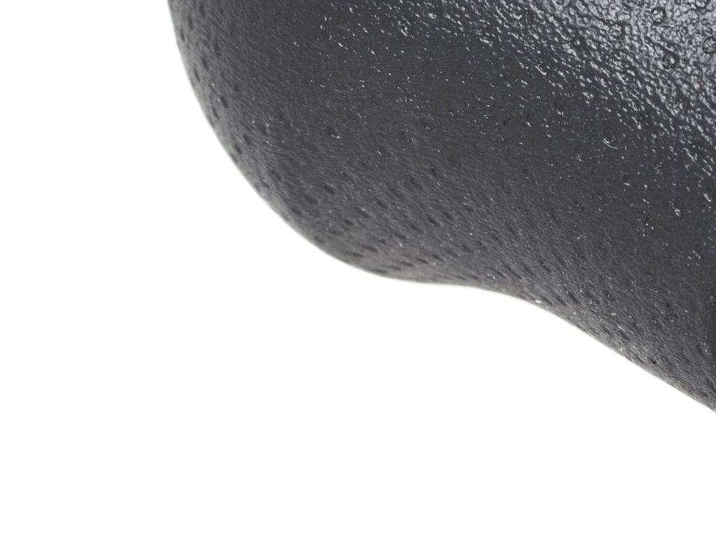 Nissan Juke 2010- Gear Shift Knob, 6-Speed, Black & Silver