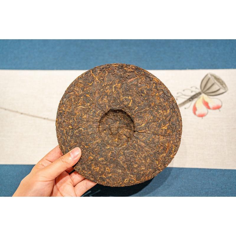 357g Puerh Ripe Tea Icelandic Tribute Cake Tea  Aged Ripe Puerh Seven Seed Cake