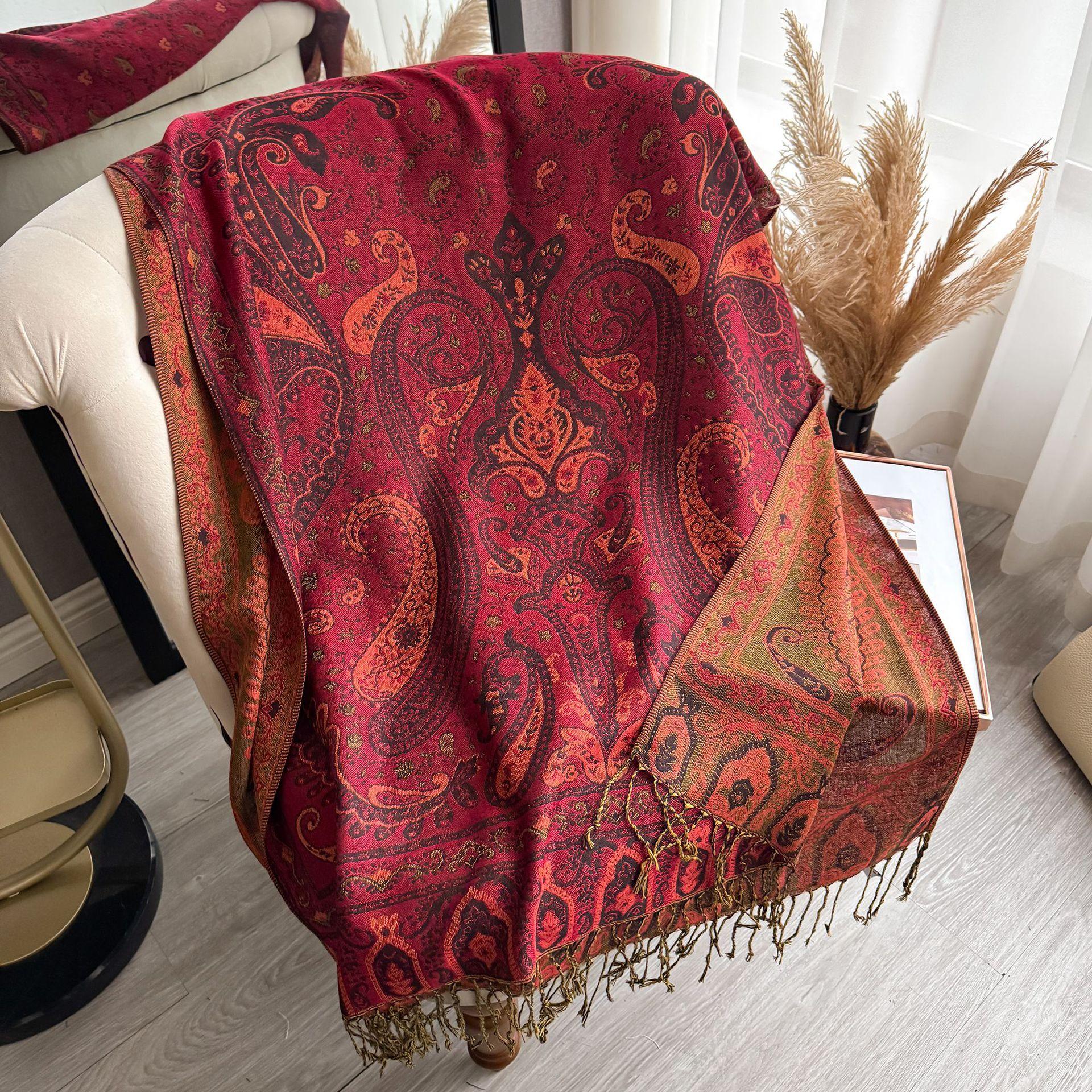 

Шарф Женский Платок Этнический Стиль Цвет Кешью Кисточка Туризм Накидка Взрыв 195*70 красный