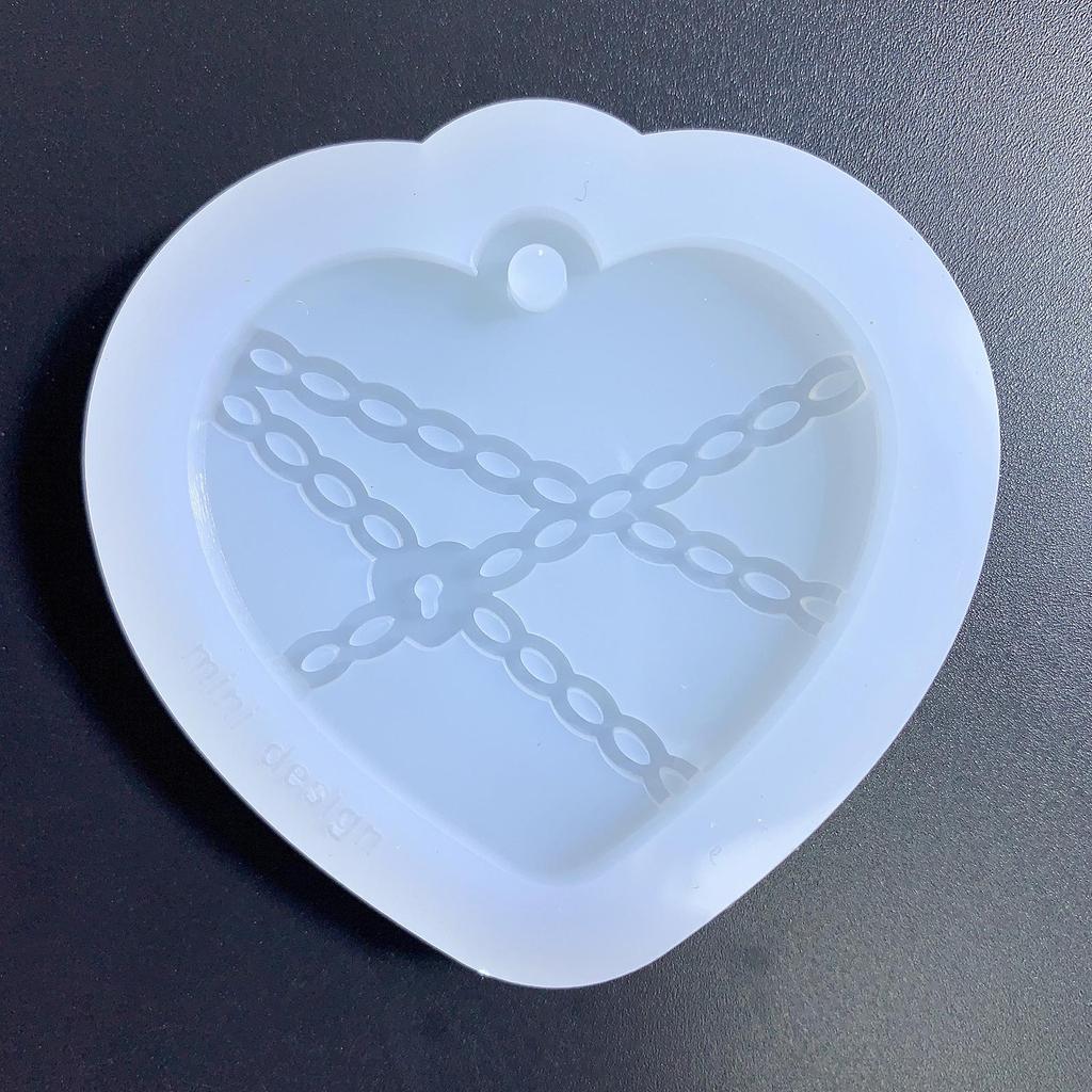 Keychain Silicone Mold Chain Heart Silicone Mold for Car Pendant Home Decor Crystal Epoxy Resin Mold Jewelry Making Mold