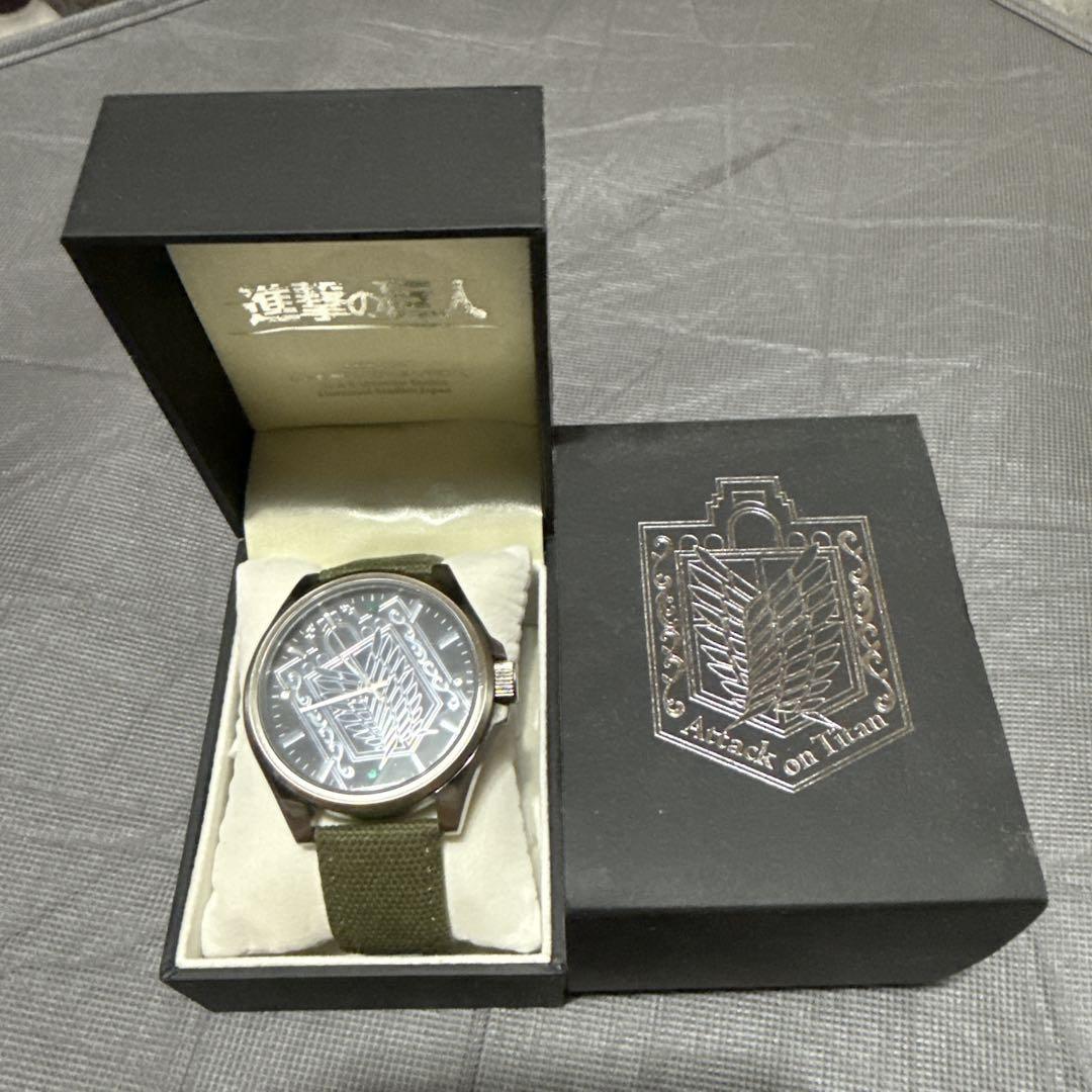 

[Б/У] Часы Атака Титанов зеленые