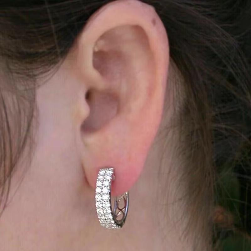 

Huitan Simple Stylish Hoop Earrings Brilliant CZ Sparkling Party Zircon for Women Fancy Delicate Versatile Piercing Accessories