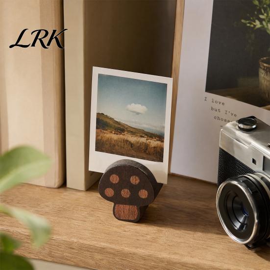 Wooden Card Holder Mushroom Place Holder, Mini Hedgehog Table Number Solid Wood Photo Clip Farmhouse Note Picture for Home Office