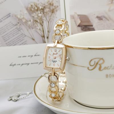 Relógio de Pulso Quartzo Minimalista com Mostrador Quadrado e Pulseira de Corrente para Meninas Adolescentes Mulheres