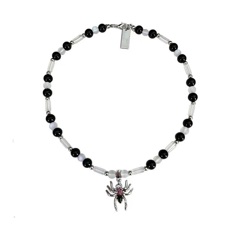 Vintage Hip-hop Spider Pendant Necklaces Women Girls Splice String Beaded Clavicle Chain Choker Necklace Halloween Jewelry