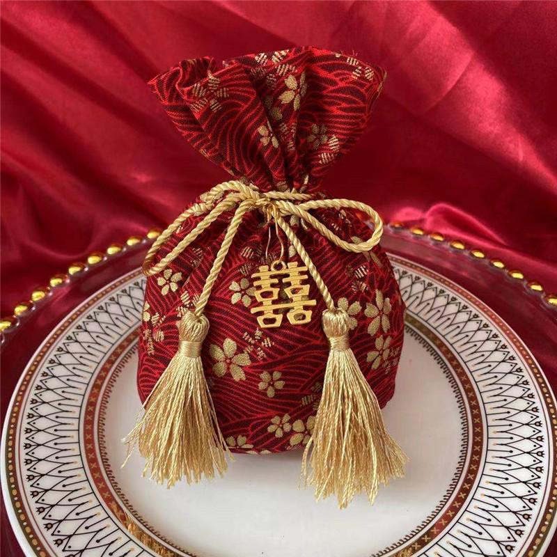 

5 Pcs Retro Chinese Wedding Gift Bag Snack Candy Gift Bag Wedding Birthday Party Favors Drawstring Pocket Bag 5 Pcs&6.5cm