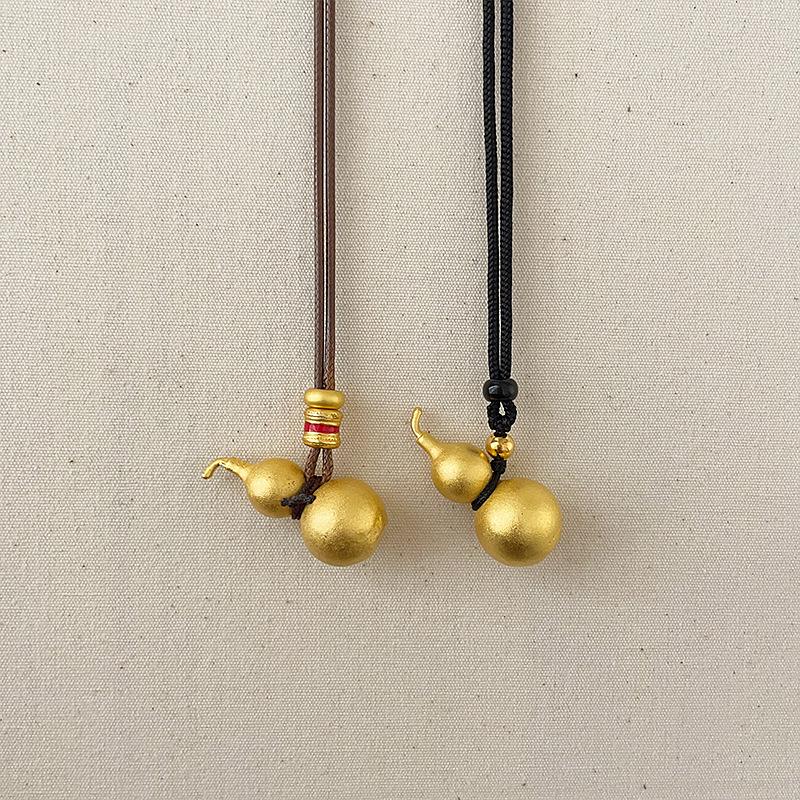 Elegant Women's French-Chinese Gourd Metal Choker Necklace - Luxury Fashion Versatile Sweater Chain
