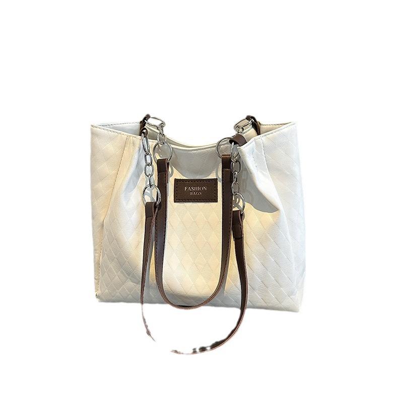 Student Party Large Capacity Bag Women's New Fashionable Chain Tote Bags Versatile Casual Shoulder Bags