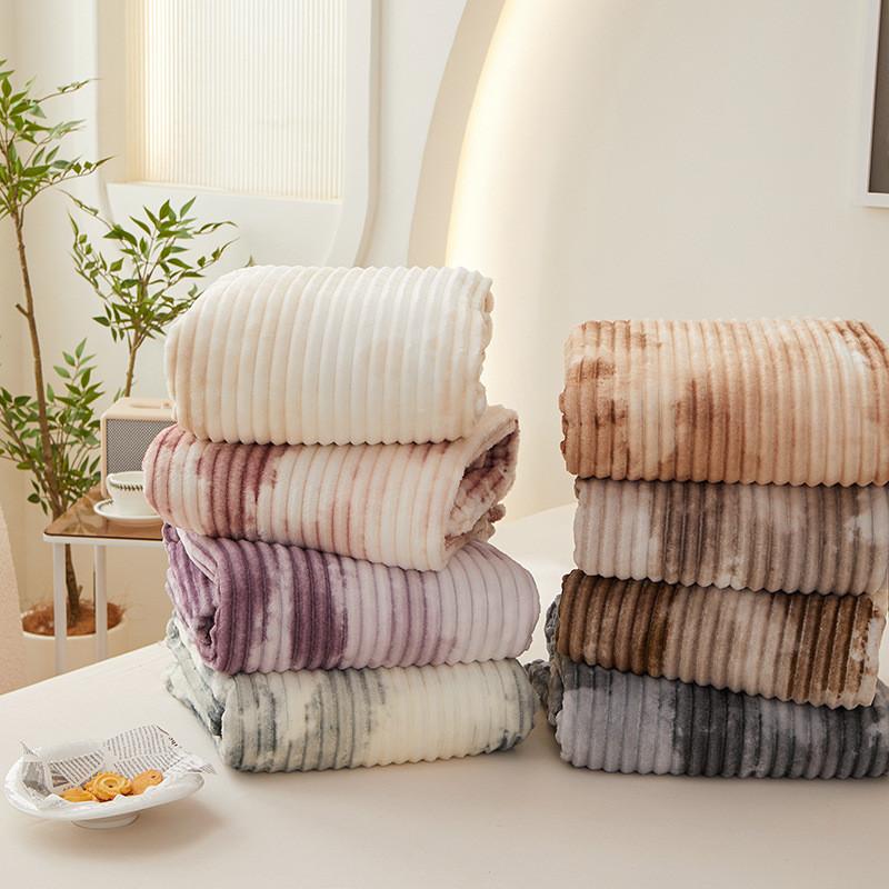 Polyester Fleece Blanket With Artistic Tie Dyeing Design For Cozy Home Use