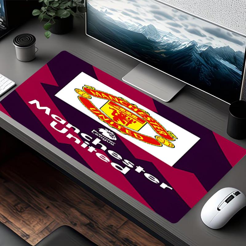 Tappetino per Mouse con Stampa Squadra di Calcio, per Tastiera, Laptop, PC, per Ufficio, Casa, Decorazione Scrivania, Regalo di Compleanno Perfetto per Giocatori