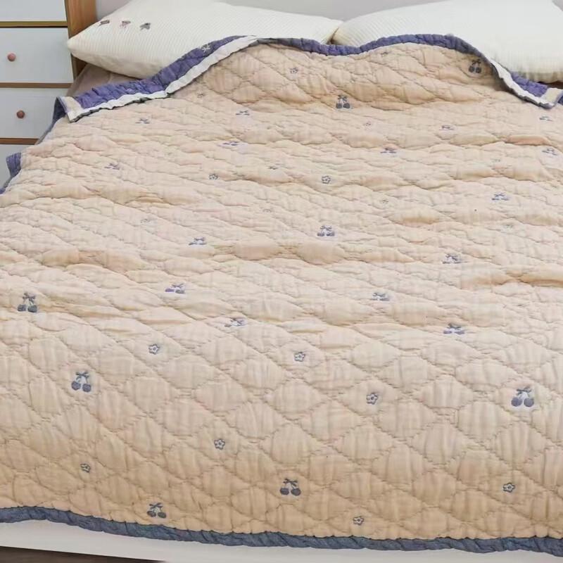 Brangdy Jacquard Puffy All-Season Soy Fiber Quilt