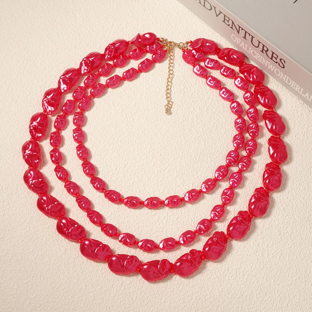 The New Personality Is Small, Many Layers, and Wears Irregular Geometric Quadrilateral Trendy Red Resin Women's Necklaces