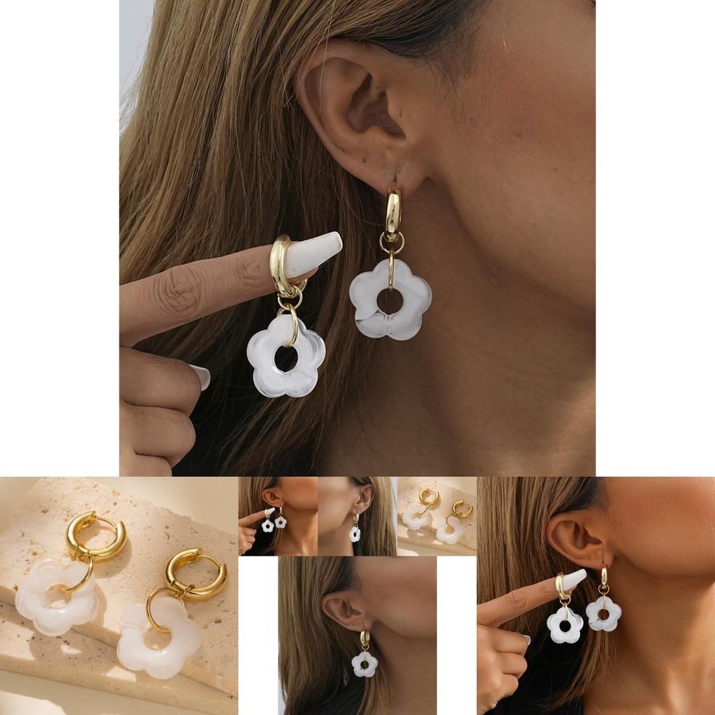 Versatile White Flower Earrings Fashionable Resin And Alloy For Women