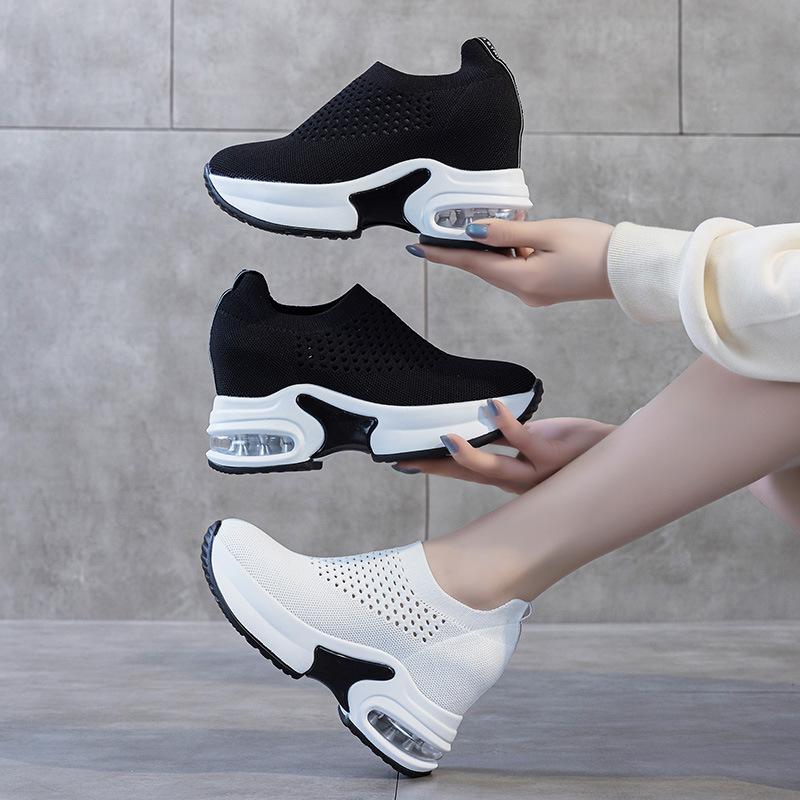Inner heightening platform women's shoes 2025 autumn new lightweight breathable fly-woven shoes running shoes air cushion sports and leisure women's