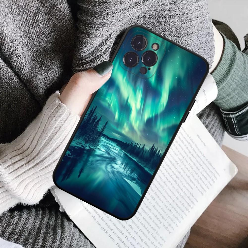 Beautiful Northern Lights Phone Case For IPhone 16 15 8 7 6 6S Plus X SE XR XS 14 11 12 13 Mini Pro Max Mobile Case