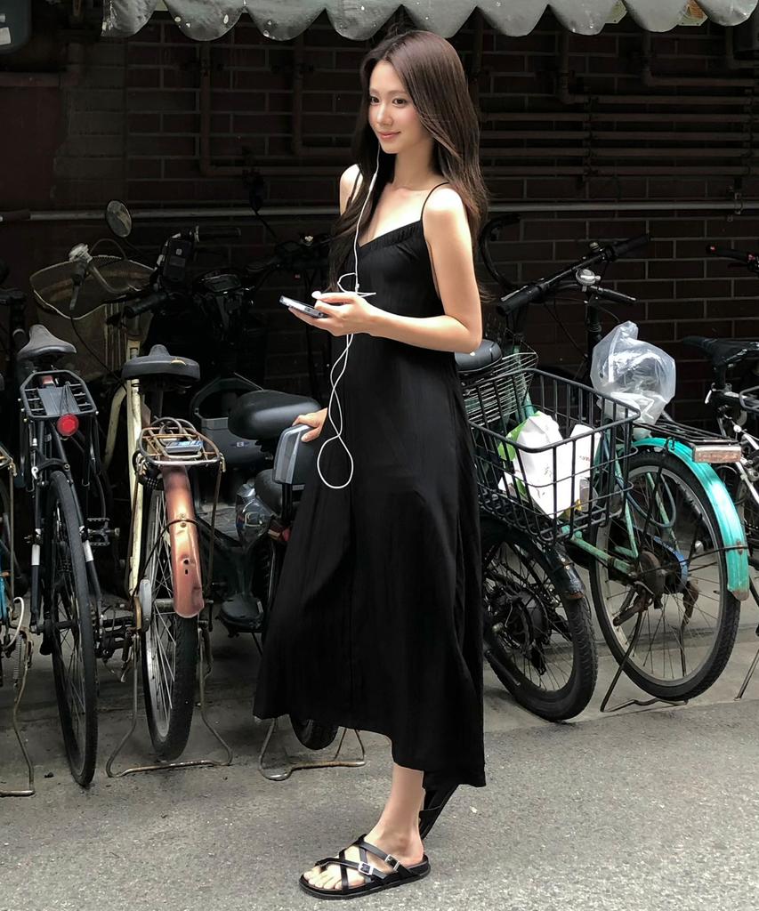 Mind Bridge Woman [W] V-Neck Black Sleeveless Long Dress
