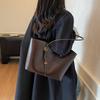 Retro Tote Bag, New Large-capacity Versatile Shoulder Bag, Women's Niche High-end Trendy Commuter Women's Bag