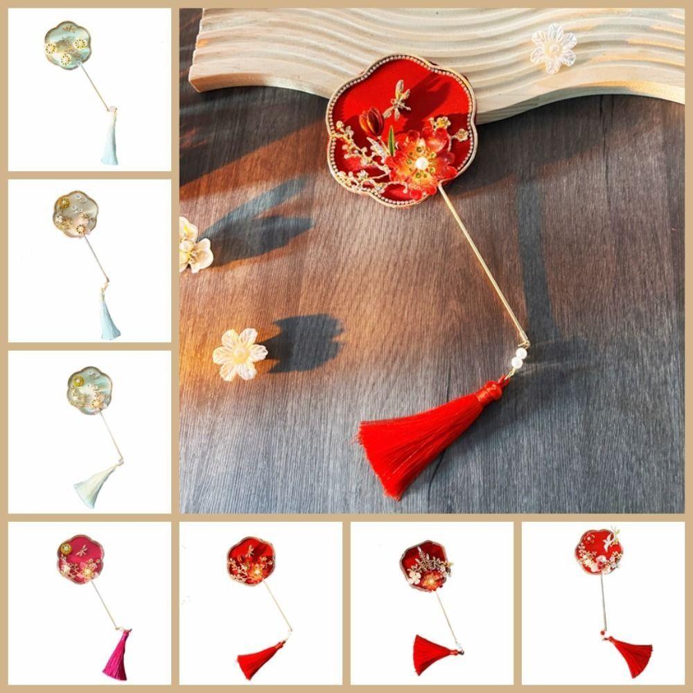 Chinese Style Mini Chinese Fan Tassels with Pendant Bridal Group Fan Handheld Vintage Chinese Silk Fan Chinese Wedding