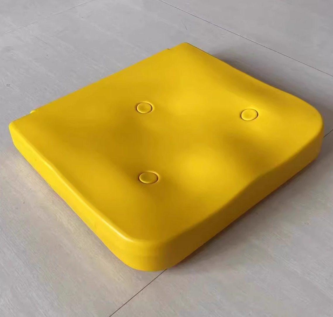 Литые методом выдувного формования сиденья для стадионов (внутри и снаружи помещений) для бетонных полов