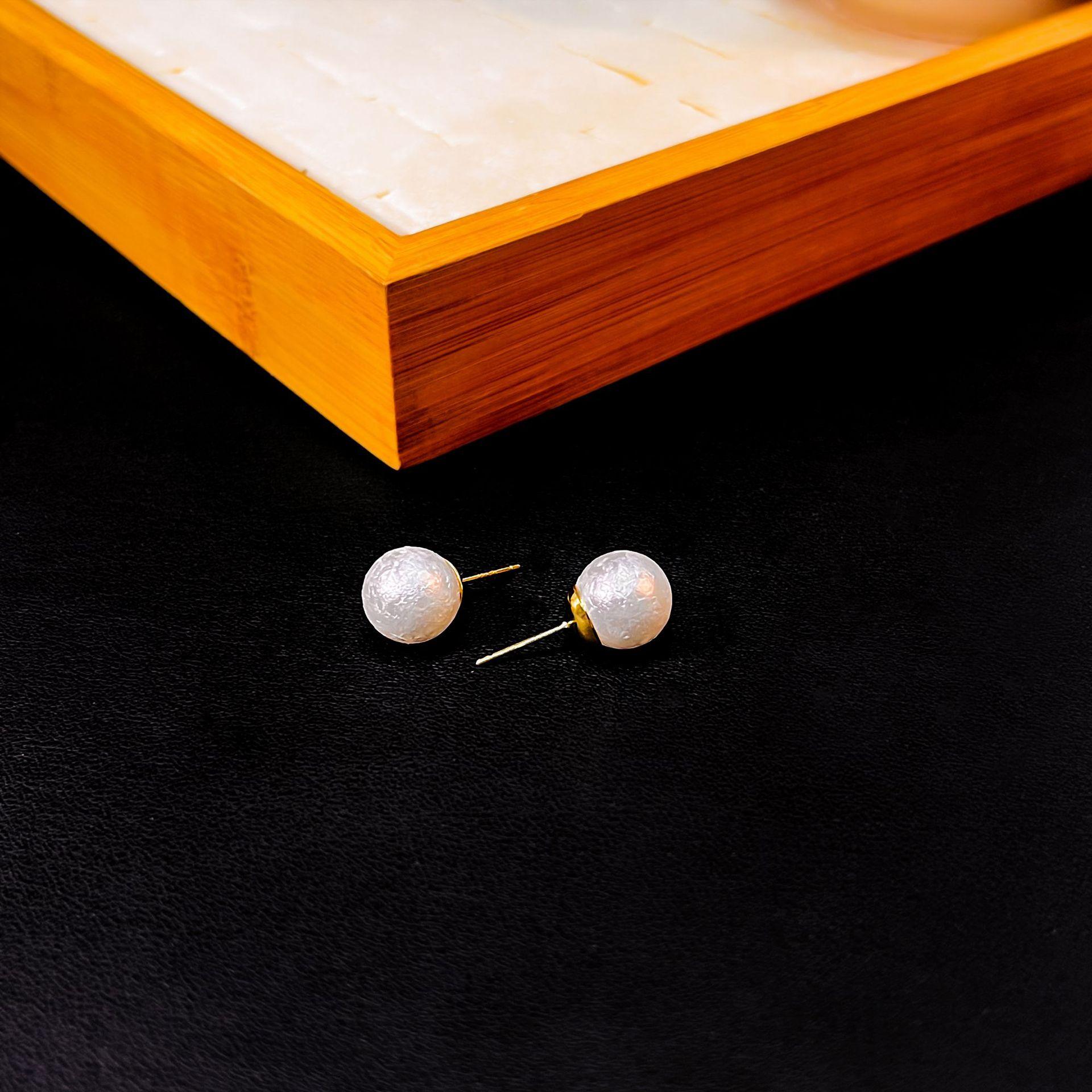 Pearl Stud Earrings, Simple Matte Surface Cold Wind Earrings, Light Luxury Temperament Earrings