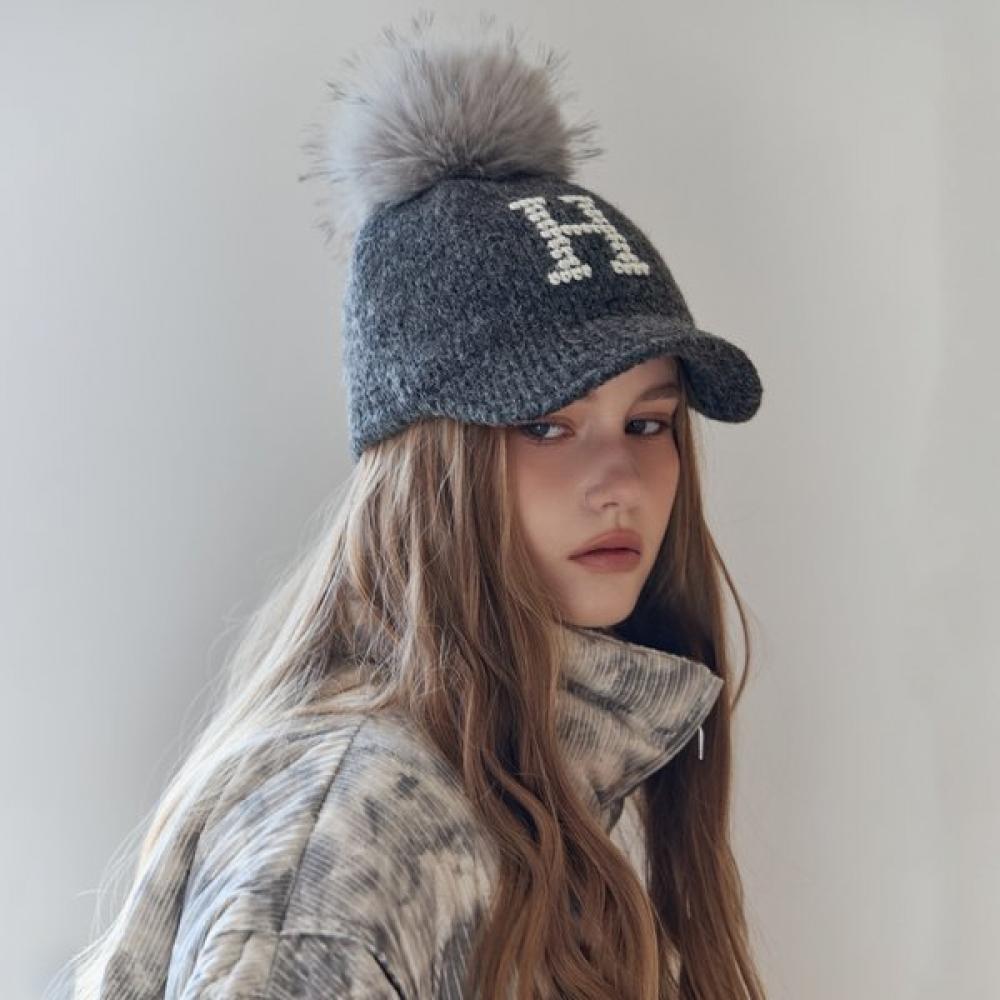 Maxza H Lettering Fur Pom Pom Knit Cap Ze11am401na charcoal