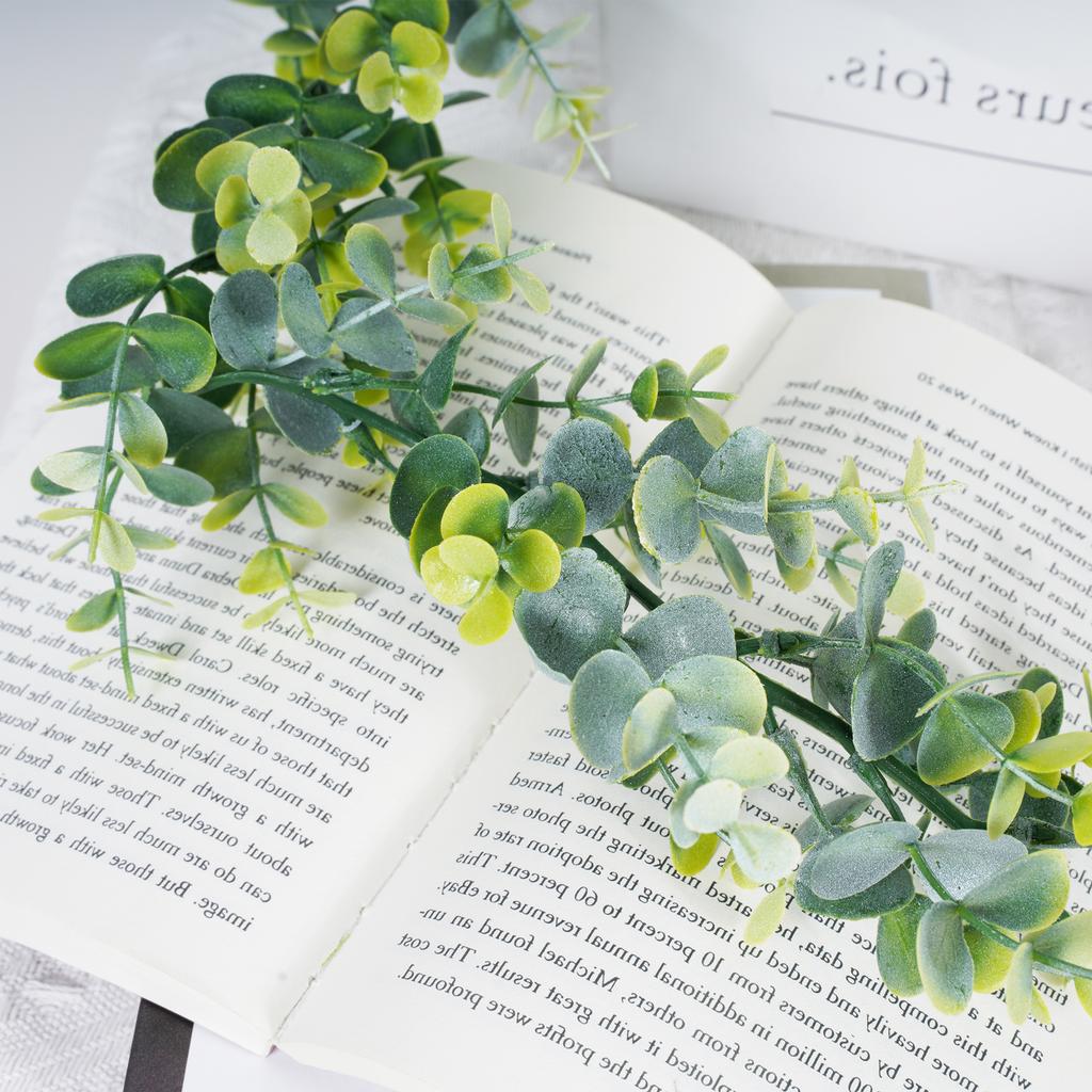 Artificial Silver Dollar Eucalyptus Decor Greenery Garland Leaves Eucalyptus Vines Plant Wall for Wedding Arch Faux Garland