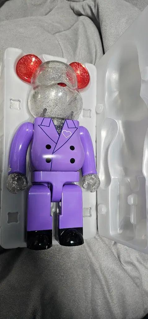 SEVENTEEN Bearbrick S.K.N. 400%