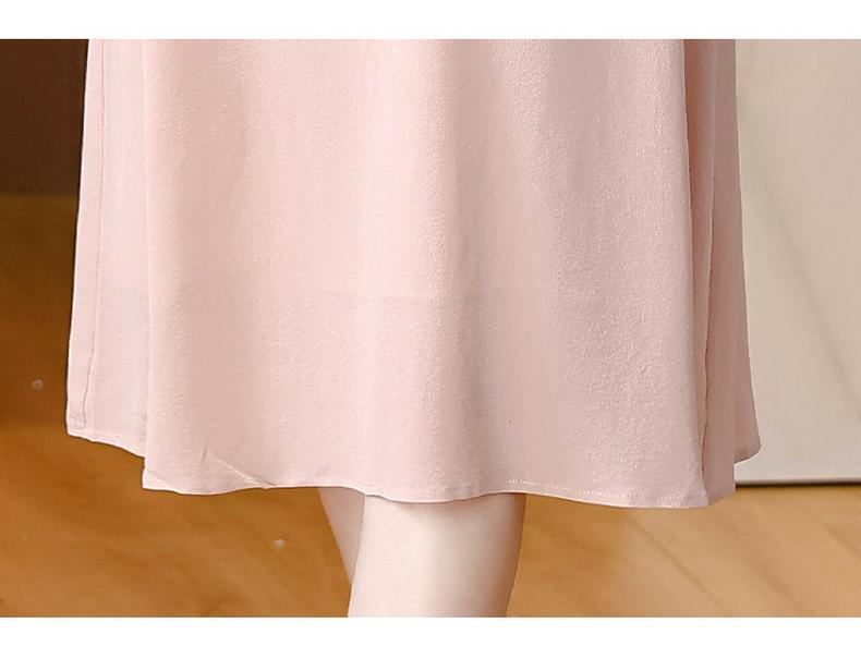 Elegant Plus Size V-Neck Mulberry Silk Dress - Age-Reducing & Slimming