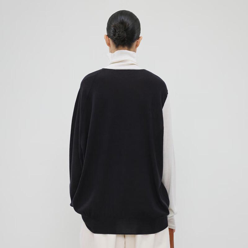 LESS 2023 Winter Collection Patchwork Turtleneck Sweater