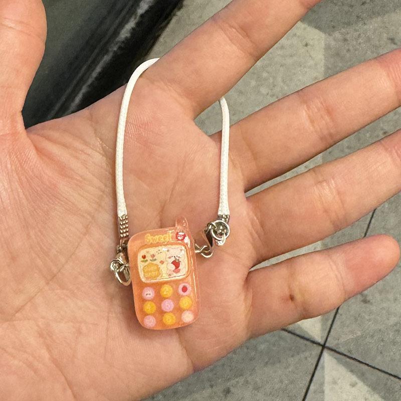 Dukkehus Tilbehør Små Dyr Miniatyr Mobiltelefon Modell Anheng Tegneserie Mini Mobiltelefon Modell Sjarm Utkledningsleke