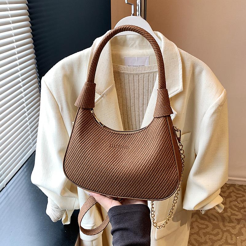 

Today s popular bags women s fashion niche dumpling bags patent leather glossy crossbody armpit bags коричневый