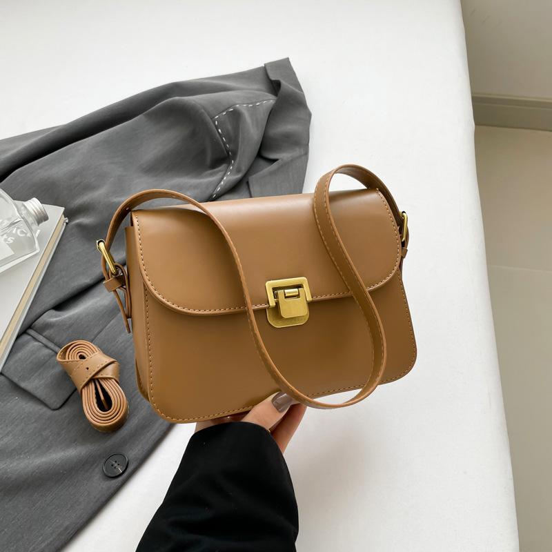 Temperament Women's Bag Women's 2025 New Versatile Fashion Simple Messenger Bag Retro Foreign Style Shoulder Small Square Bag