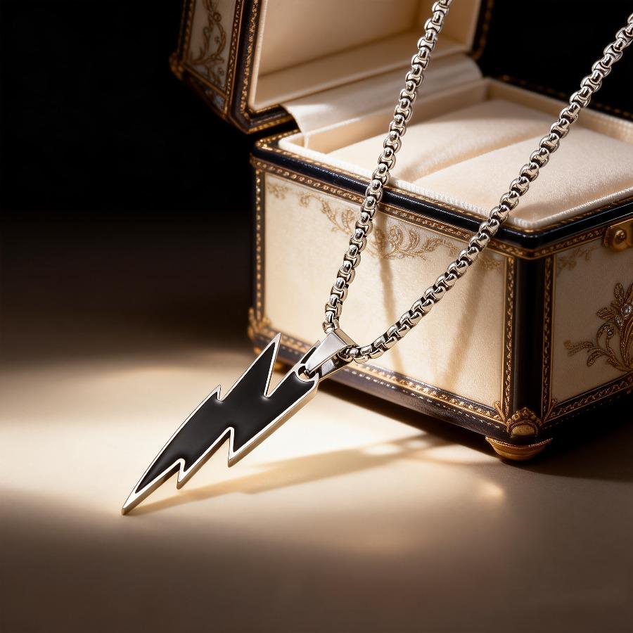 Hip-hop Style Lightning Stainless Steel Necklace, Unique Streetwear Choker, Unisex Versatile Pendant, Hypoallergenic and Colorfast