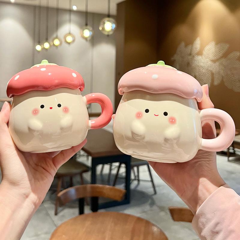 Girly Heart Birthday Gift Cute Strawberry Mark Water Cup Couple Ceramic Cup with Lid Spoon Office Coffee Cup