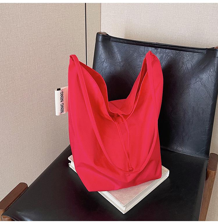 2025 New Lazy Wind Korean Version of High-end Simple Nylon Large-capacity Cloth Bag Casual Versatile Shoulder Tote Bag