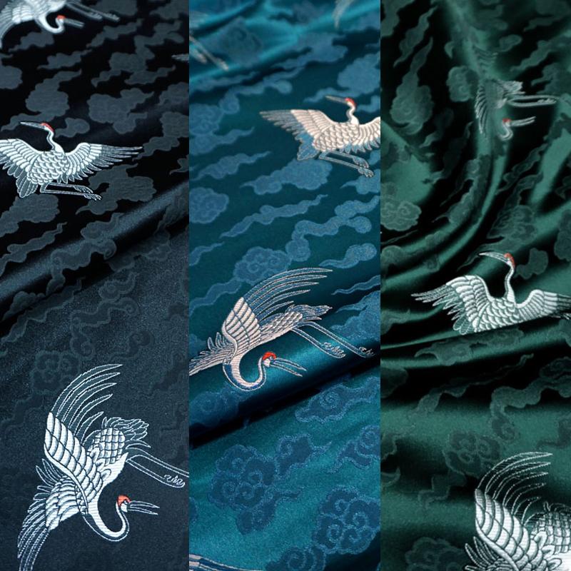 100*73cm Utsøkt Brokadestoff Luksus Retro Kinesiske Traner Sky Broderi Silkestoff DIY Cheongsam Hanfu Bekledningsmateriale