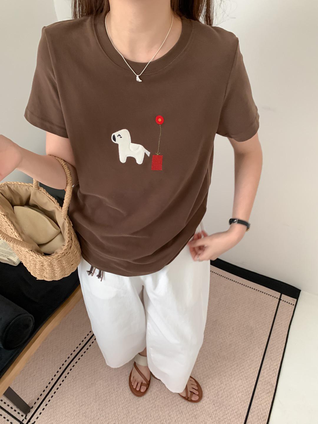 

Early Spring Women s Short Sleeve T-shirt - Little Horse Print, Round Neck, Loose Fit, American Casual Style. One Size (80-140 cm) кофейный