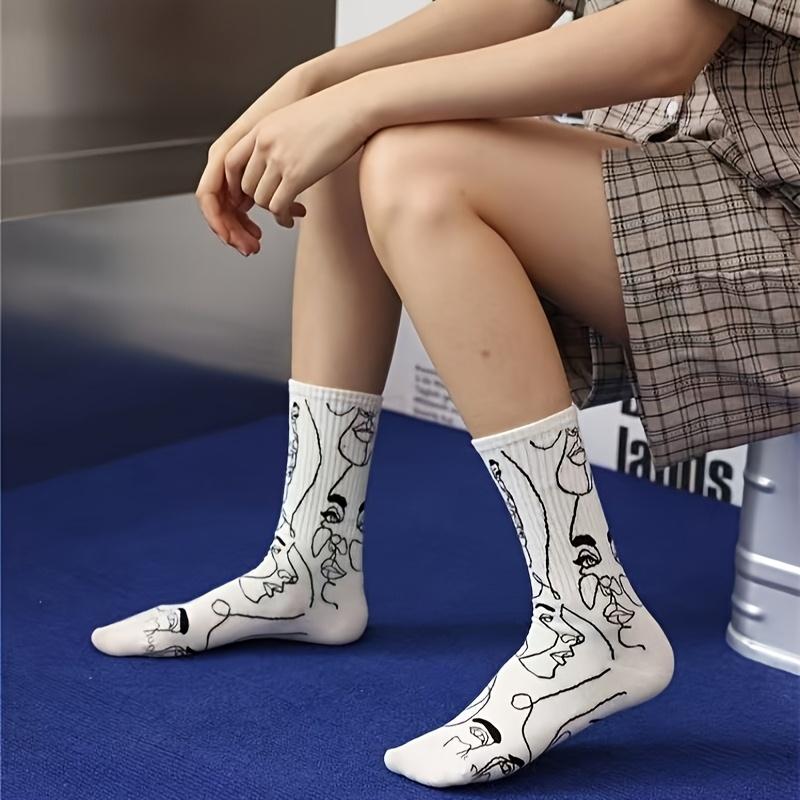 3 Pairs of Abstract Line Paintings, Personalized Creativity, Men's and Women's Mid Socks, Long Socks, and Stockings
