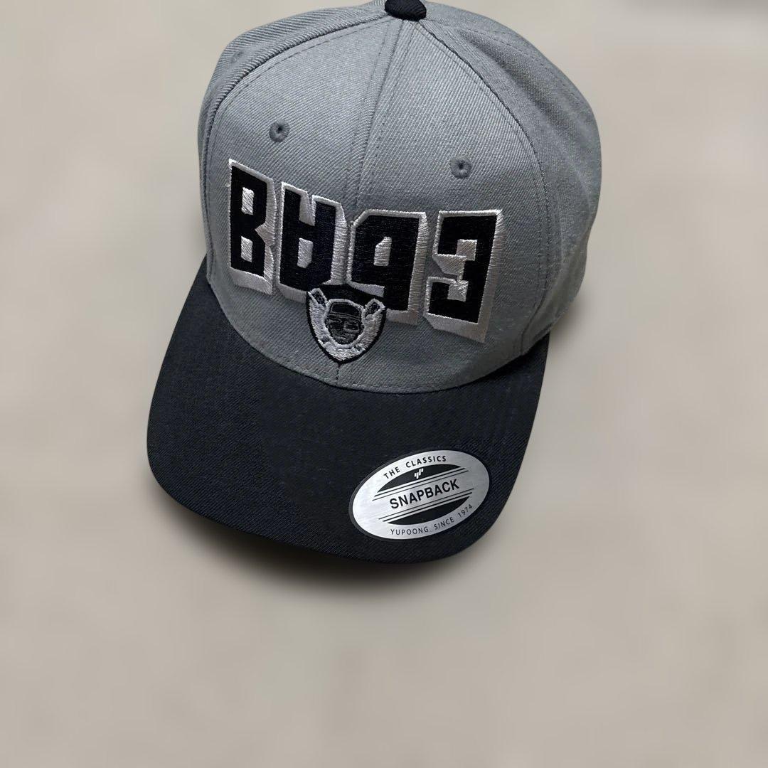 Used BAPE embroidered logo snapback cap