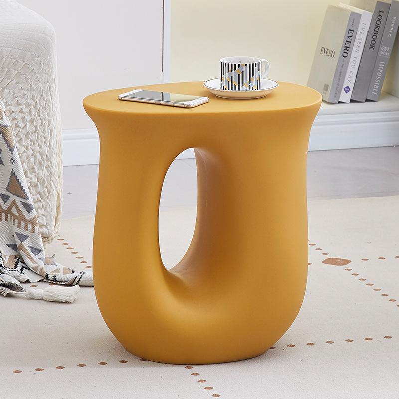 Nordic Coffee Tables Small Side Table Decoration Accessories Cute U-shapped Design Portable Living Room Furniture Self-contained