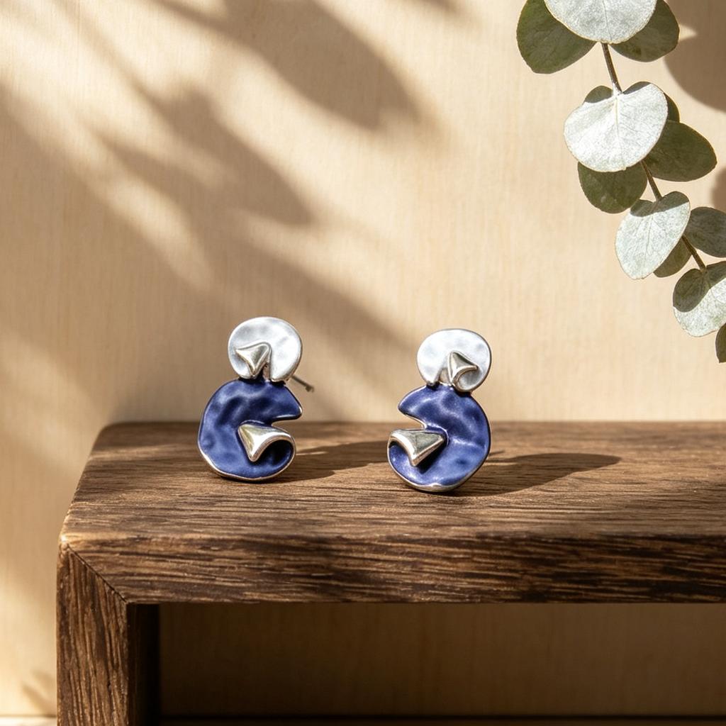 Popular contrasting geometric enamel stud earrings contrasting geometric enamel earrings niche temperament versatile earrings