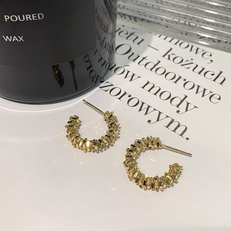 

Серьги-пусеты S925 из мятого серебра C-образной формы для женщин - Универсальные, Простые, Холодный стиль с нишевым дизайном