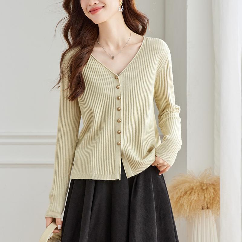 

Простой и модный свитер с V-образным вырезом для женщин Весенний новый кардиган с V-образным вырезом приталенного кроя однотонного цвета для женщин One size