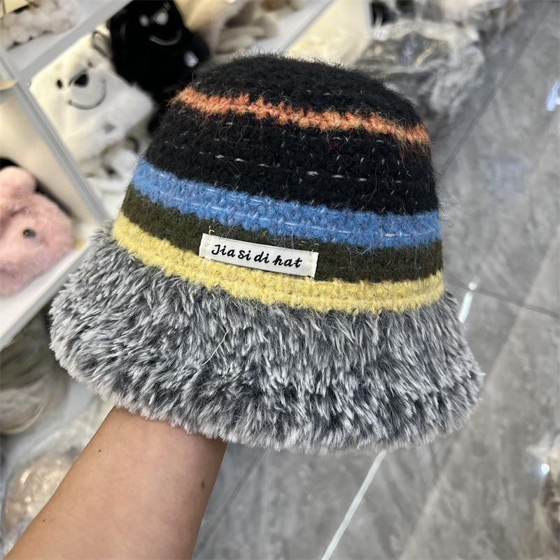 

Winter new plush eaves color matching wool knitted bucket hat ladies fairy wind small fresh warm basin hat M（56-58cm） чорний
