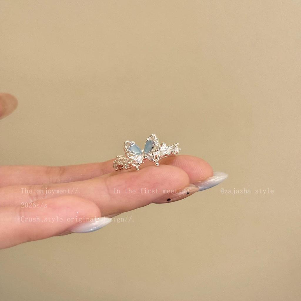 Stylish Silver Zircon Ring for Women - Light Luxury Open Design, Perfect for Index Finger
