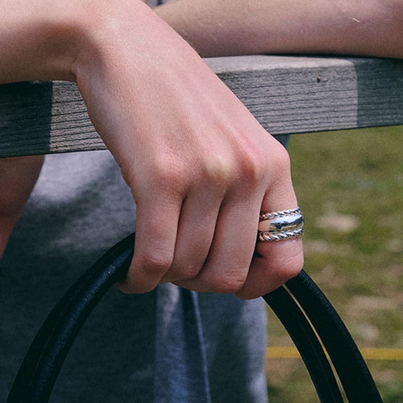 Denu Double twist volume ring_silver