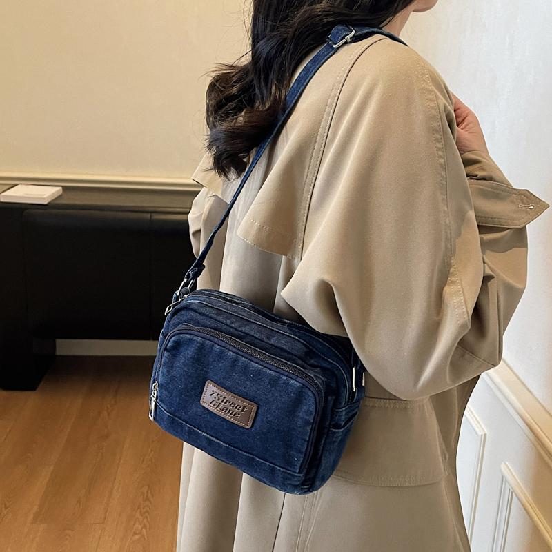 Klasická džínová ležérní malá taška přes rameno s více kapsami a nastavitelnými ramenními popruhy, peněženka na nulu, jednobarevná zábavná crossbody taška